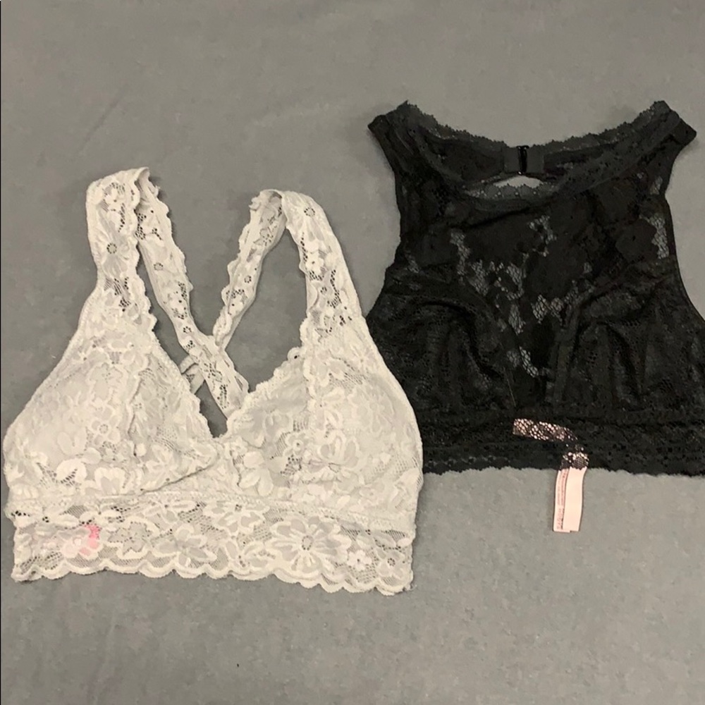 two saucy bralettes 🖤🤍